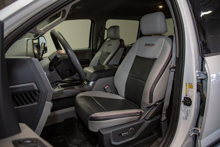 Интерьер Shelby F-350 Turbo Diesel 2018 года  (фото 15 из 32)